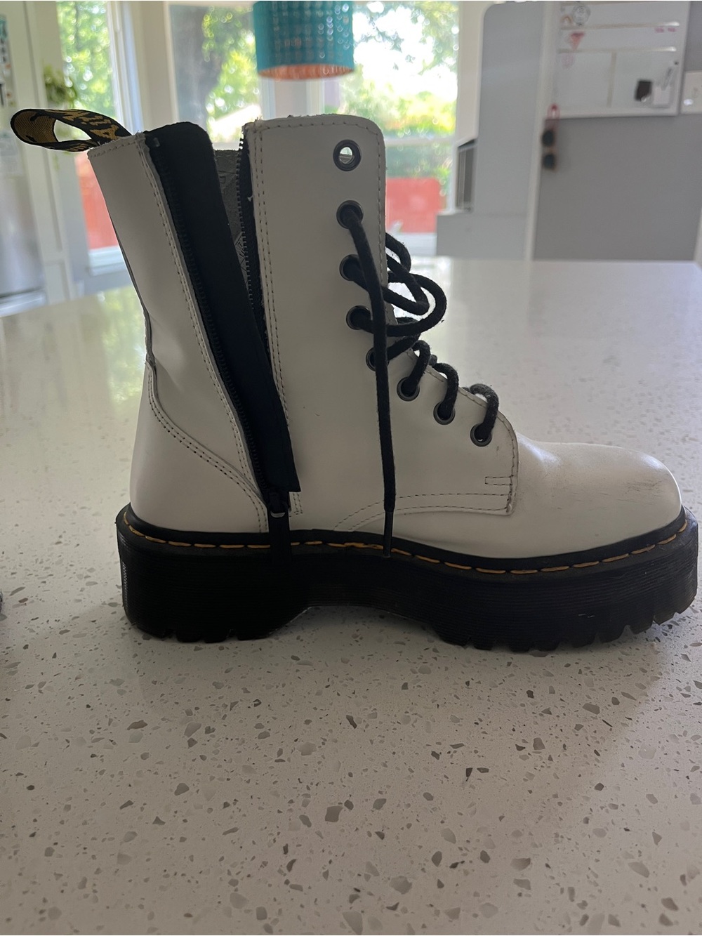 DR. MARTENS JADON BOOT SMOOTH LEATHER PLATFORMS - Picture 4 of 10